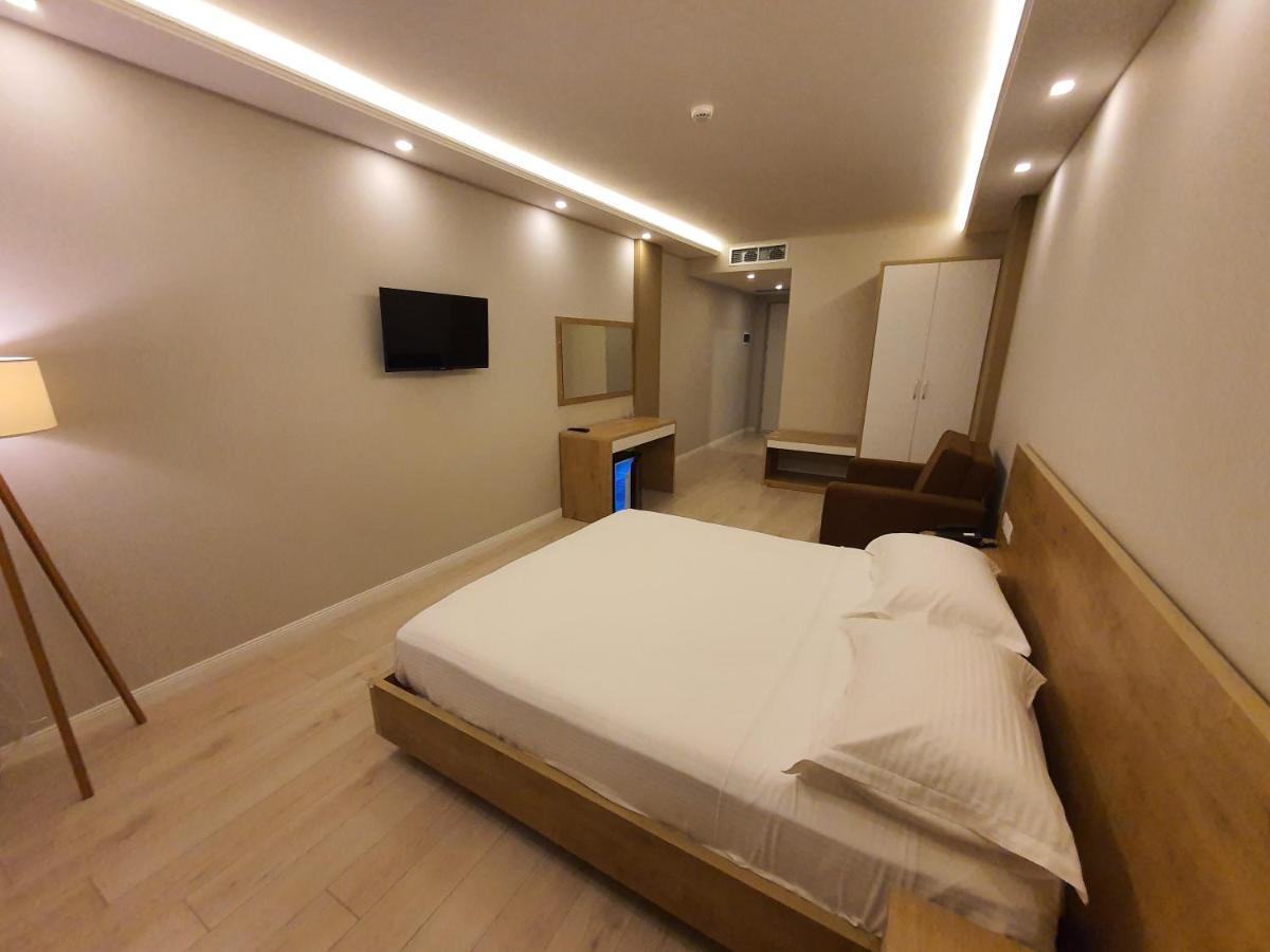 Amber Hotel Albania Spille Buitenkant foto