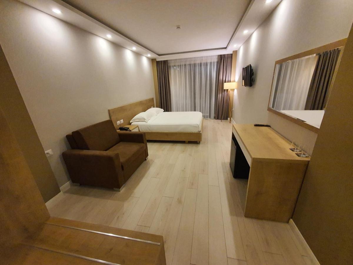 Amber Hotel Albania Spille Buitenkant foto