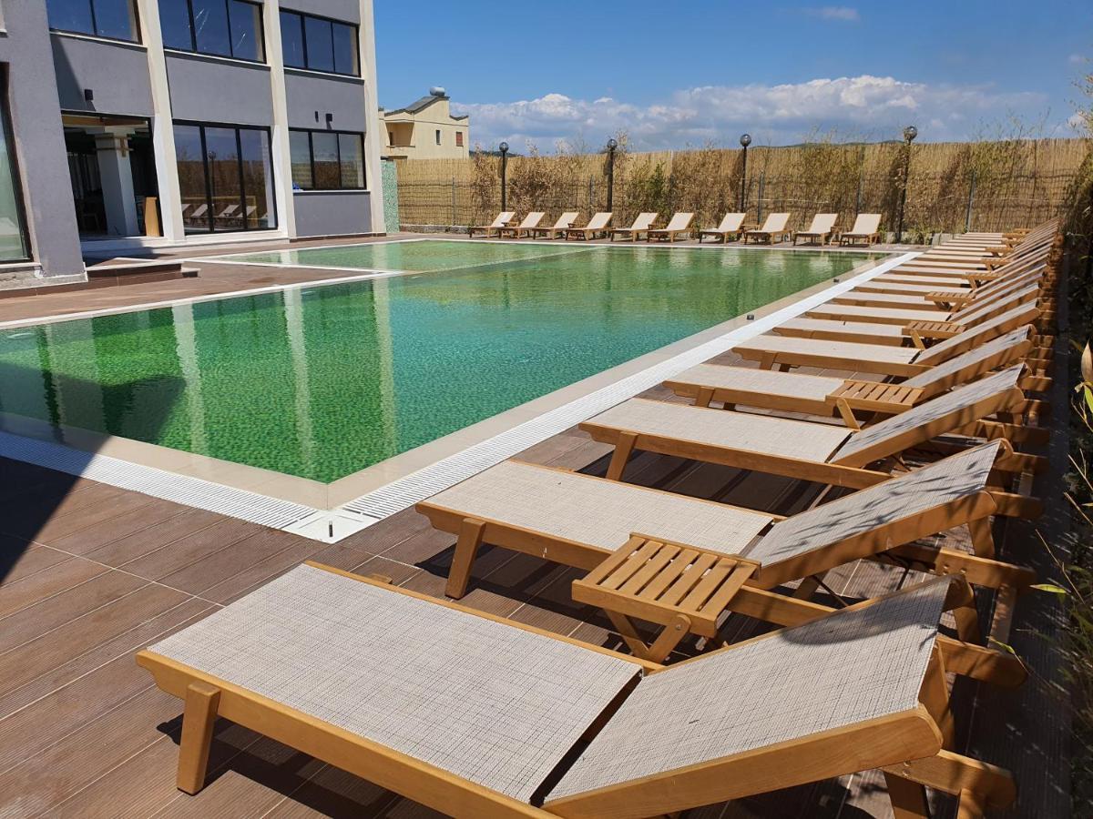 Amber Hotel Albania Spille Buitenkant foto