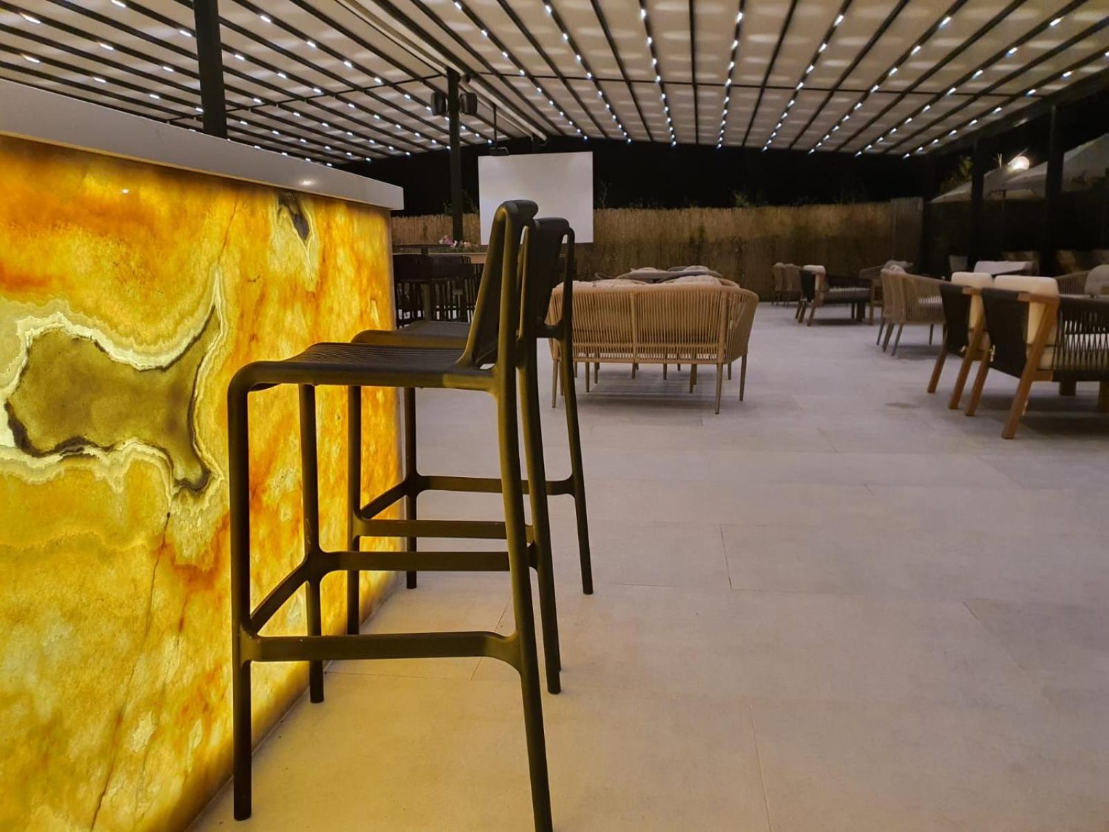 Amber Hotel Albania Spille Buitenkant foto
